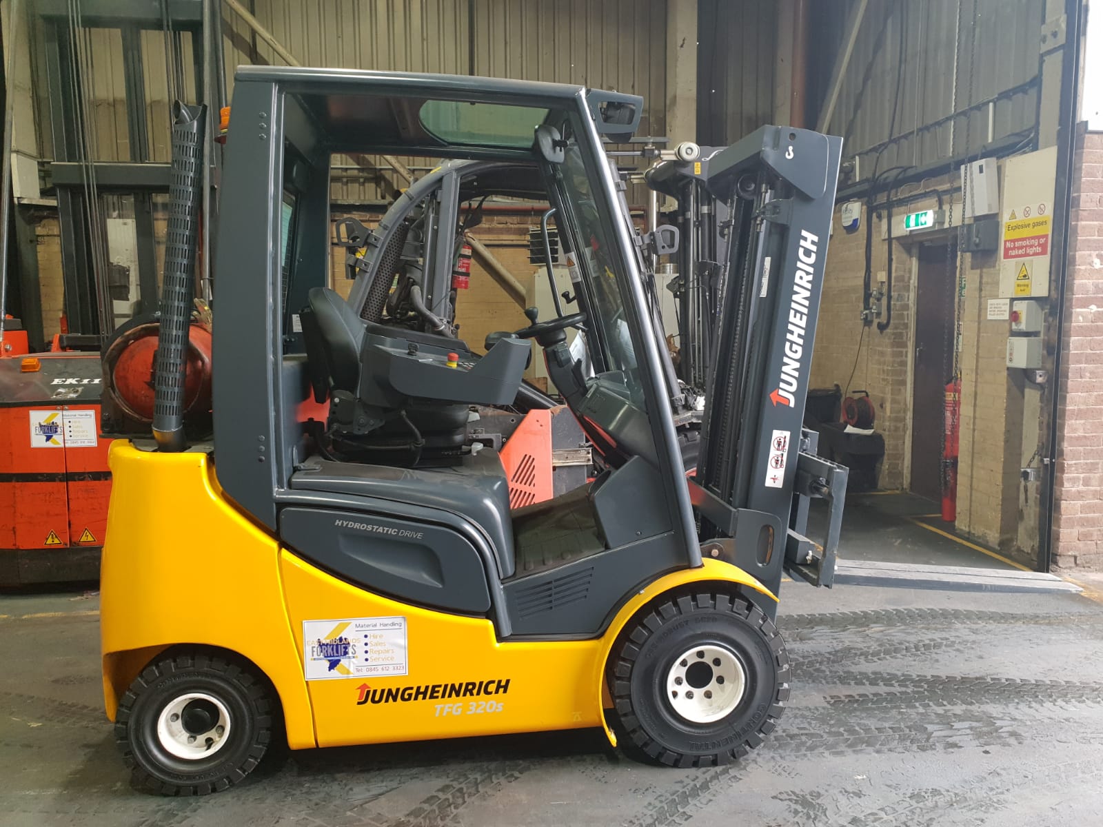 Free Renewal Thorough Examination With Every Used Forklift Sale East Midlands Forklifts